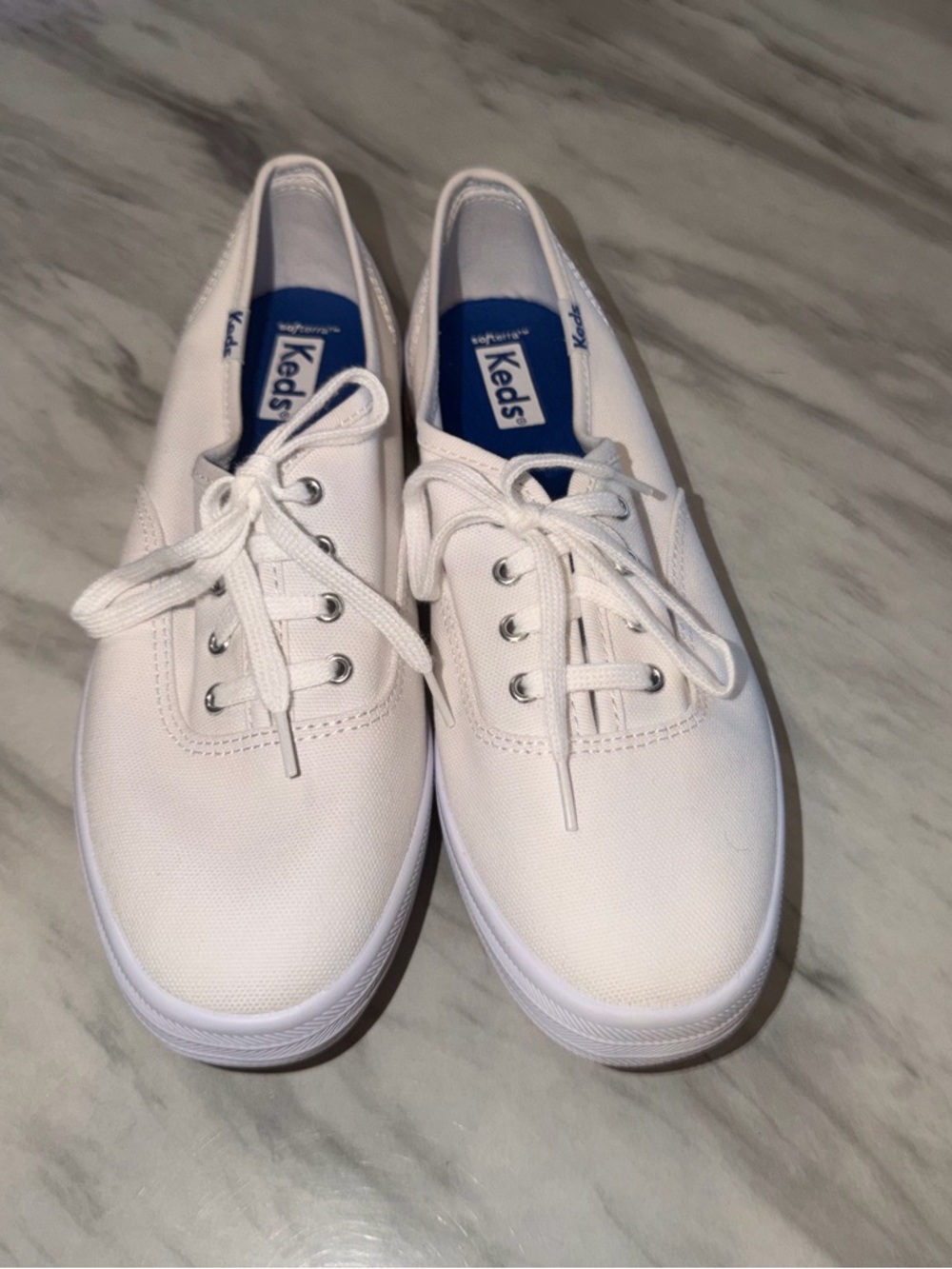 KEDS Women’s Champion Canvas Basic White Sneakers NEW 6.5 - Picture 2 of 6